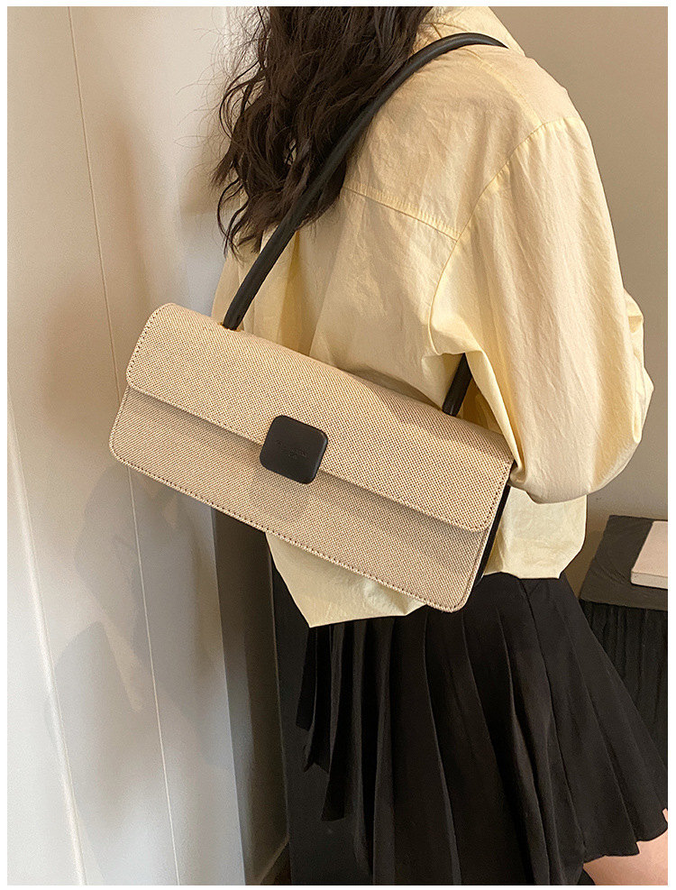 Women's Medium Pu Leather Solid Color Streetwear Lock Clasp Baguette Bag Shoulder Bag display picture 5