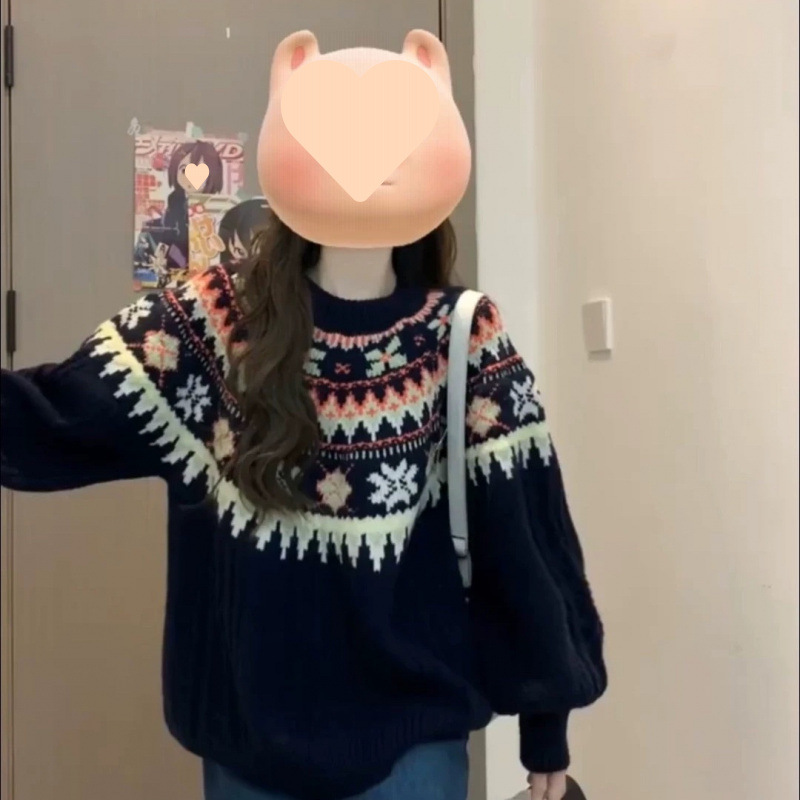 Demi-season sweater