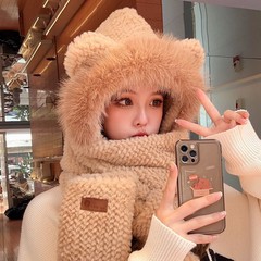 かわいい熊のぬいぐるみのマフラーの一体マスクとベルベットの保温帽の女性秋冬は防寒耳の帽子が湿っている