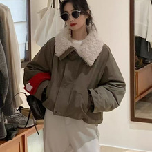 2025冬季新款羊羔毛拼接派克羽绒服女短款小个子洋气韩版翻领外套