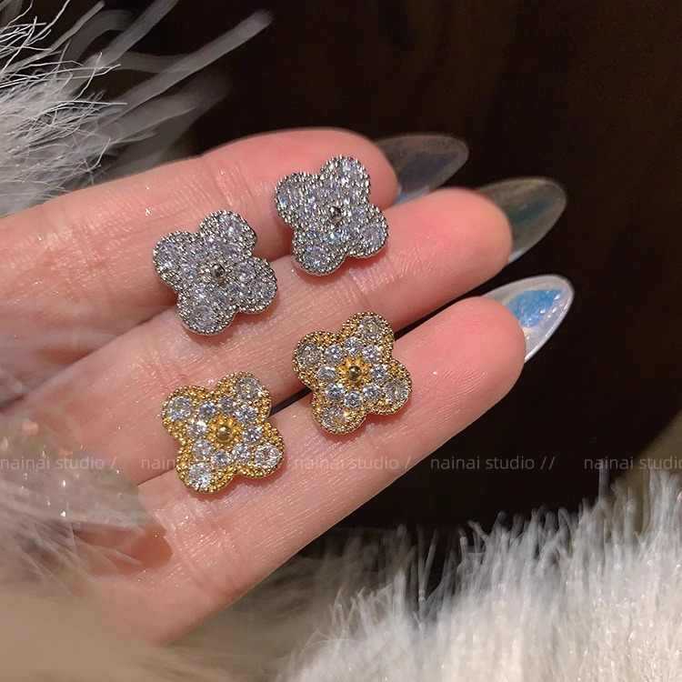 简约百搭镶钻四叶花耳钉耳饰女气质超闪通勤新款设计感耳饰