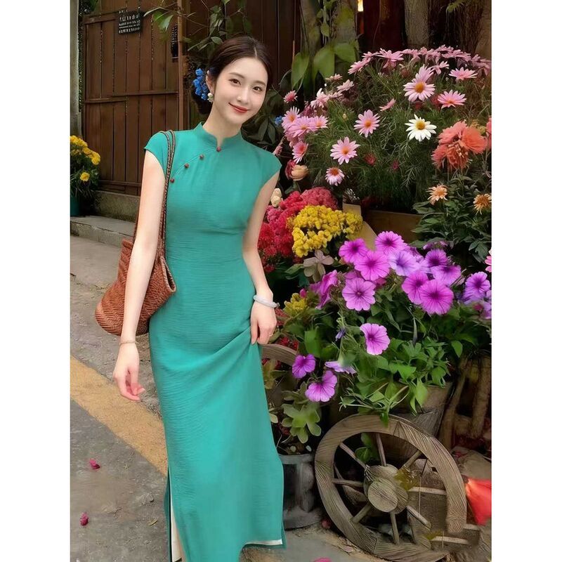 Hanfu 2026 Design-Inspired Slimming New Chinese Style Turquoise Green Improved Cheongsam Dress for Women, Bright and Beautiful Spring/Summer Dress