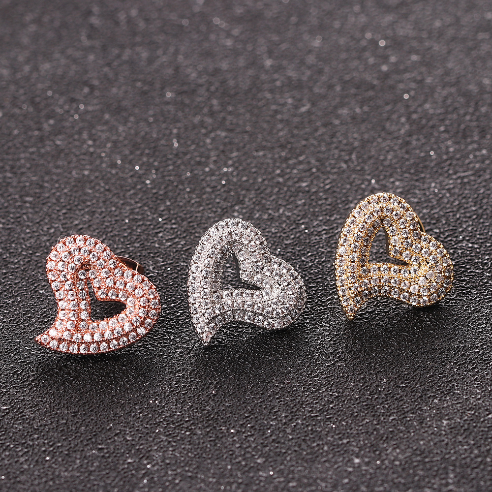 Hip-Hop Heart Shape Copper Plating Zircon Ear Studs 1 Pair