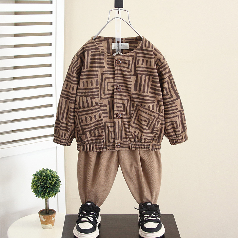 5936 traje de niño chaqueta de otoño para niños 2024 nuevo estilo estilo occidental bebé primavera y otoño ropa de pana traje de tres piezas