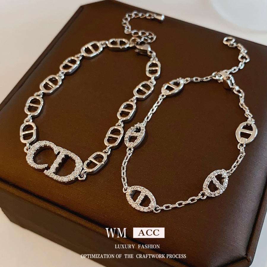 Pulsera de CD de nariz de cerdo de zircón ultra brillante delicada lujo ligero de alto nivel sensación de diseño de pulsera versátil sensación de nicho fábrica de joyas image 1