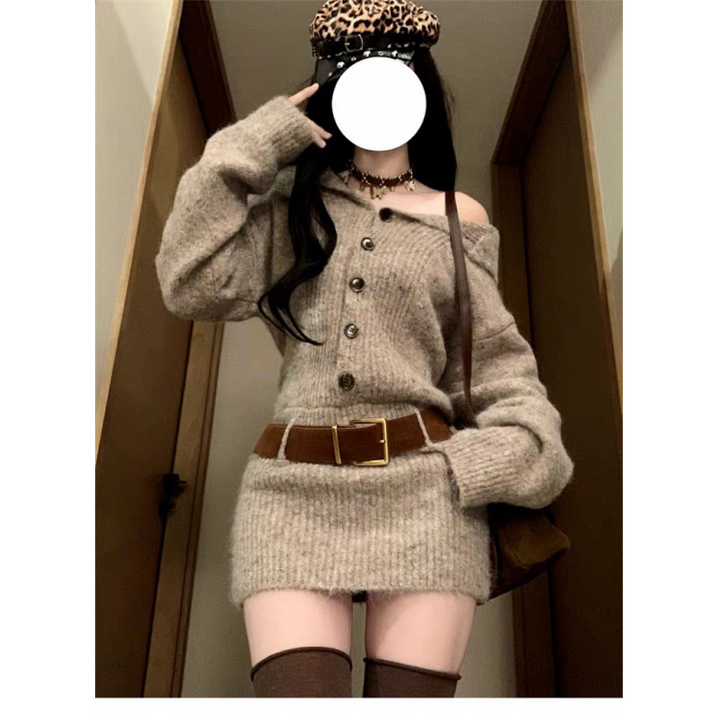 French Pure Lust Style One-Shoulder Knitted Sweater Dress for Women Autumn and Winter 2025 New Design Hip-Hugging Short Skirt French Pure Lust Style One-Shoulder Knitted Sweater Dress for Women Autumn and Winter 2025 New Design Hip-Hugging Short Skirt