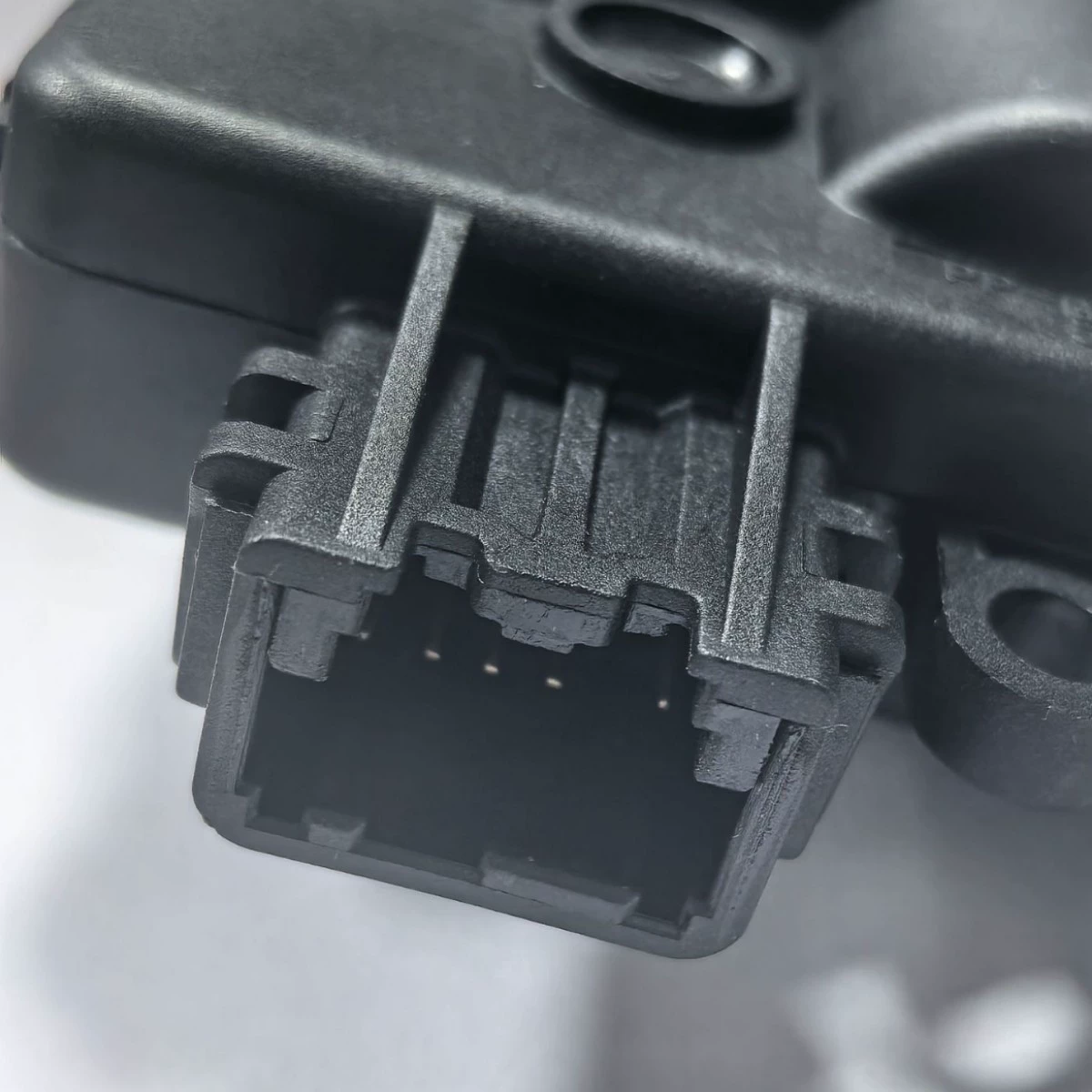 Привод Shaker для Ford/Dodge 604-242 AR3Z19E616AA/DG9H9E616AA