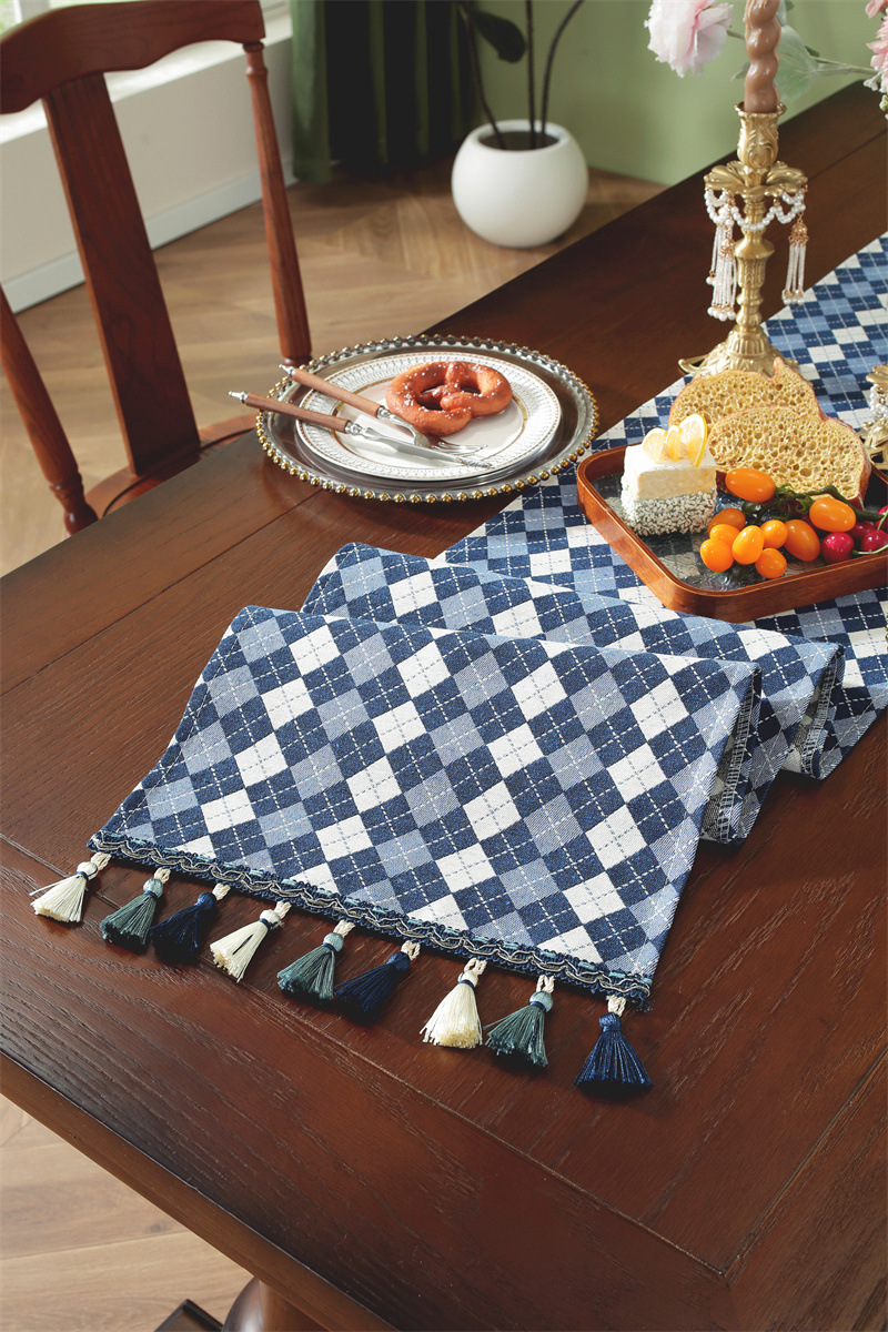 American Retro Geometric Jacquard Tassel Table Runner For Home_voghion.com