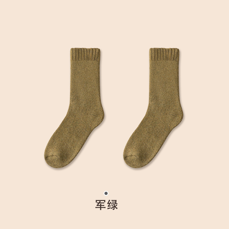 宝娜斯秋冬純色の巨大な厚いウールの靴下の女性の中筒の靴下の厚い保温の毛の靴下の冬のストッキングの卸売り