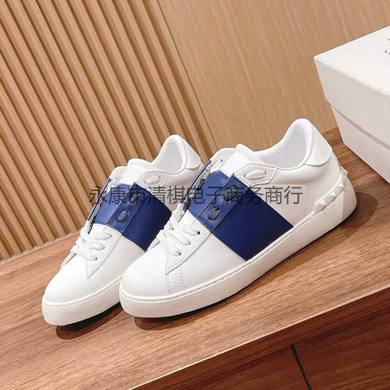 European and American Style Rivet White Sneakers, First-Layer Cowhide Thick-Soled Men's Casual Sneakers, Trendy Women's Sports Shoes, Studded Sneakers European and American Style Rivet White Sneakers, First-Layer Cowhide Thick-Soled Men's Casual Sneakers, Trendy Women's Sports Shoes, Studded Sneakers