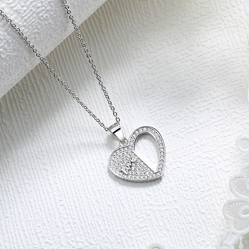 Europa y los Estados Unidos transfronterizos 925 plata esterlina collar en forma de corazón nicho de moda femenina versátil de alta sensación colgante de piedra de diamante cadena clavícula