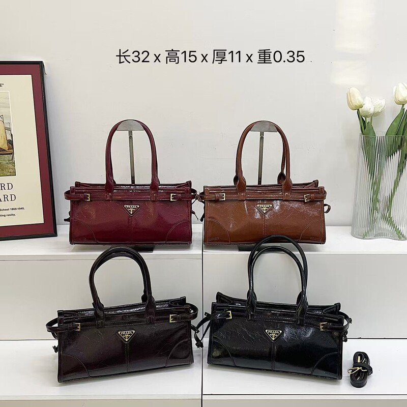 2025 New Retro Fashion Oil Wax Leather Boston Bag Single Shoulder Crossbody Portable Large Capacity Casual Women's Bag