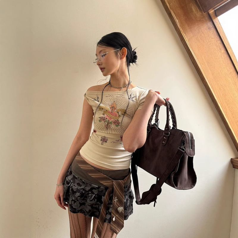 American Hot Girl Slanted Shoulder Short-Sleeved T-Shirt Women's Summer New Heart Print Slimming Look Pure Lust Style Off-Shoulder Top