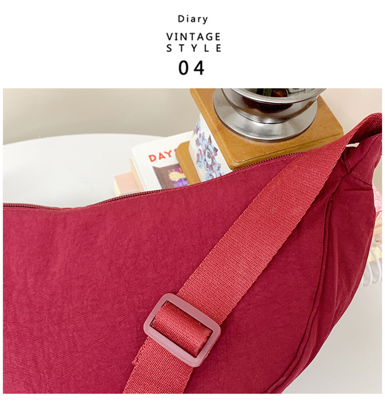 Women's Small Nylon Solid Color Streetwear Sewing Thread Dumpling Shape Zipper Underarm bag 23L display picture 22