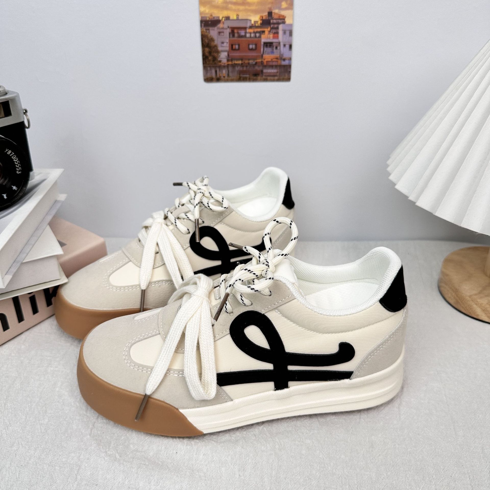 6649 Calzado de entrenamiento alemán de estilo escolar de estudiante 2025 primavera todo-fósforo suela suave zapatos cómodos zapatos de suela gruesa