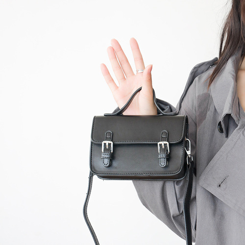 Cross-border crossbody bag men's niche design trendy brand small square bag new 2024 fashion shoulder bag men's texture bag