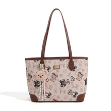 手提包包女地图小熊印花托特包2025新款时尚休闲大容量通勤单肩包