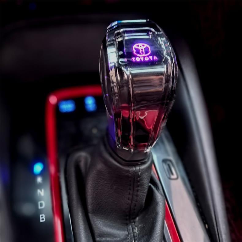 Custom Crystal Illuminated Gear Shift Knob for Toyota Avalon, Camry, Frontlander, Levin, and Corolla