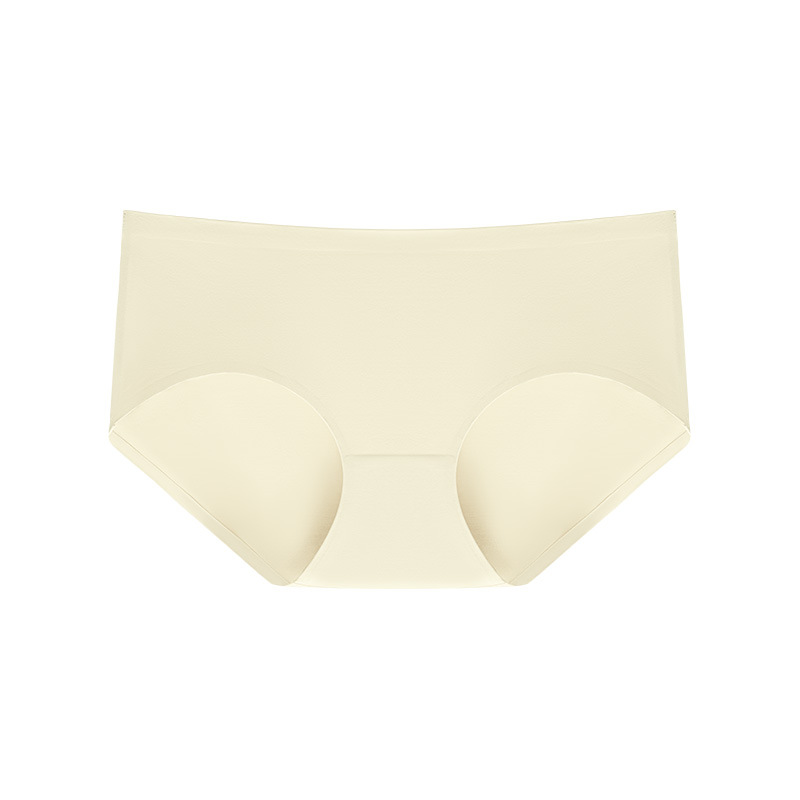 薄いタイプの無痕下着の女性の小胸は集まって大きい無鋼の輪を現して引き上げます。