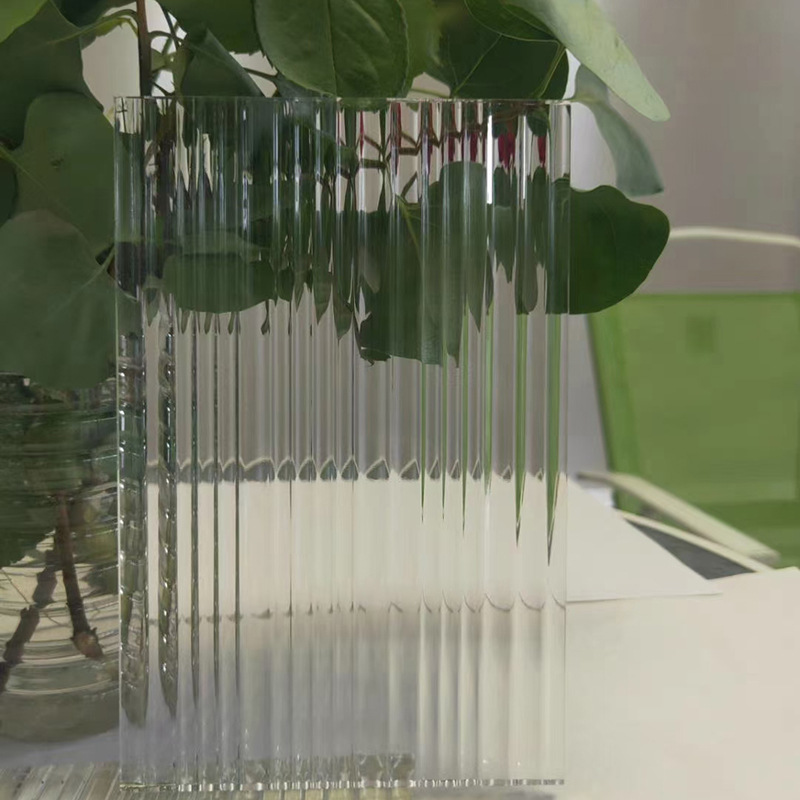 厂家批发5MM8MM普白超白长虹玻璃可钢化瓦楞条纹压花压延玻璃定尺