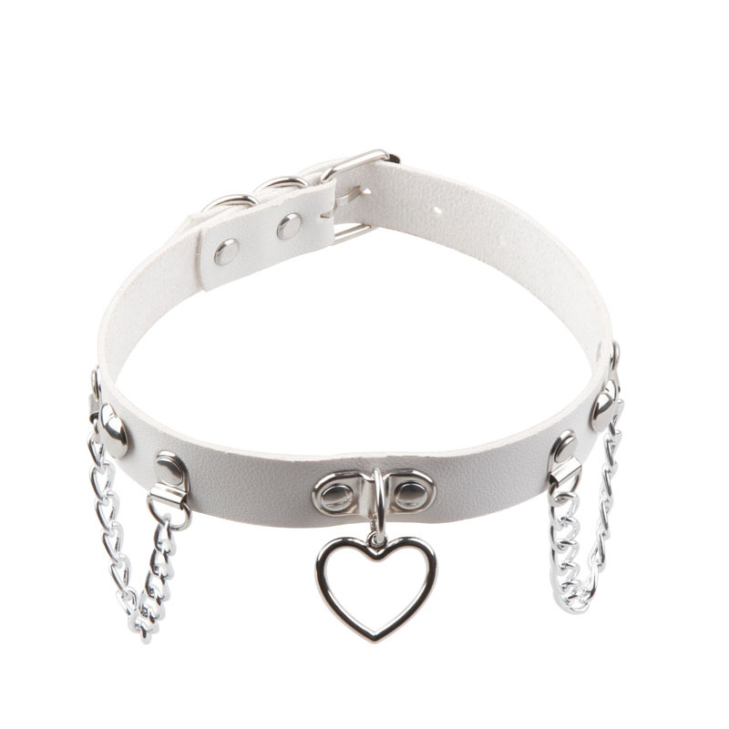 Celebrity Wang Xiaochen same necklace European and American punk chain Love Peach heart pendant fashion street shot leather collar