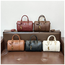 �߼��Џ͹����Შʿ�D��������Ů�¿�r�����д������μ�б���