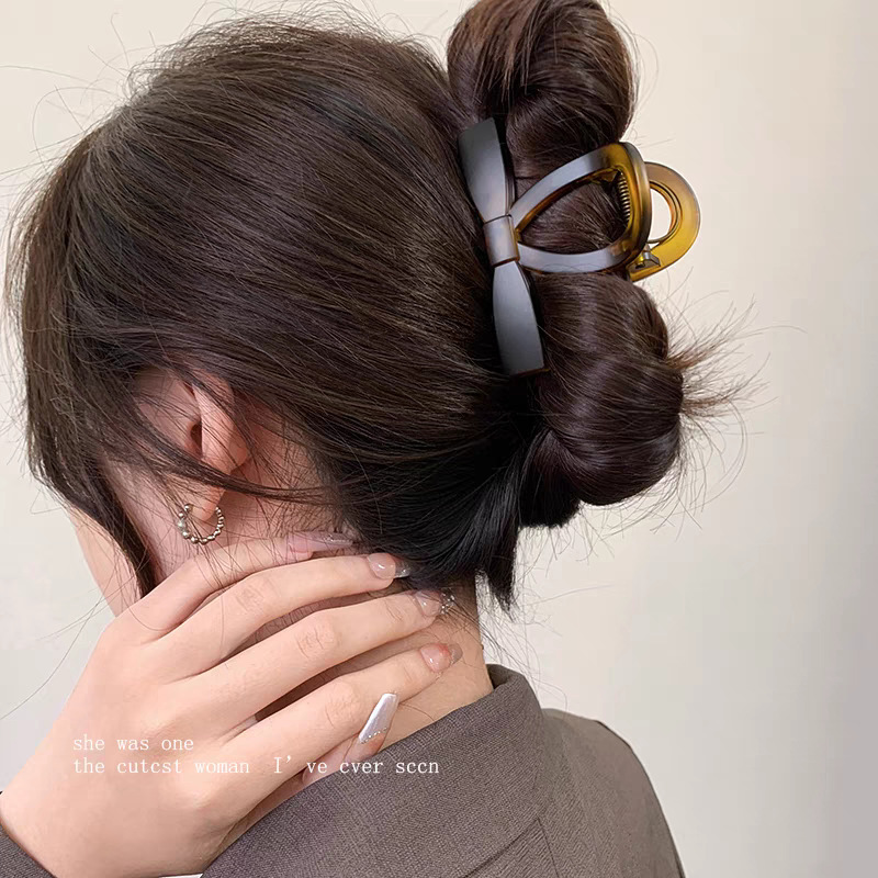 19#Amber gradient bow tie 8cm hair grip