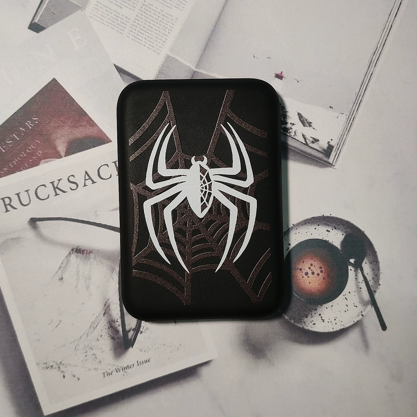 Подходит для Apple Fruits Black Spider MagSafe магнитная беспроводная зарядная чехол-кофр защитная чехол
