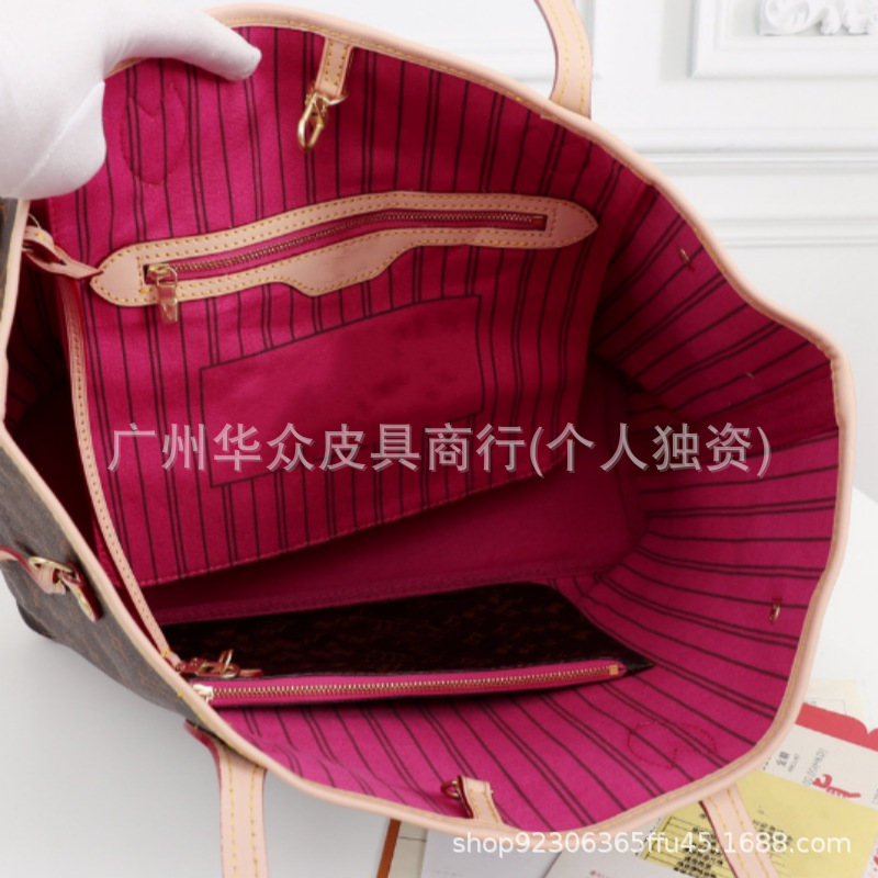 노안 내부 로즈 레드