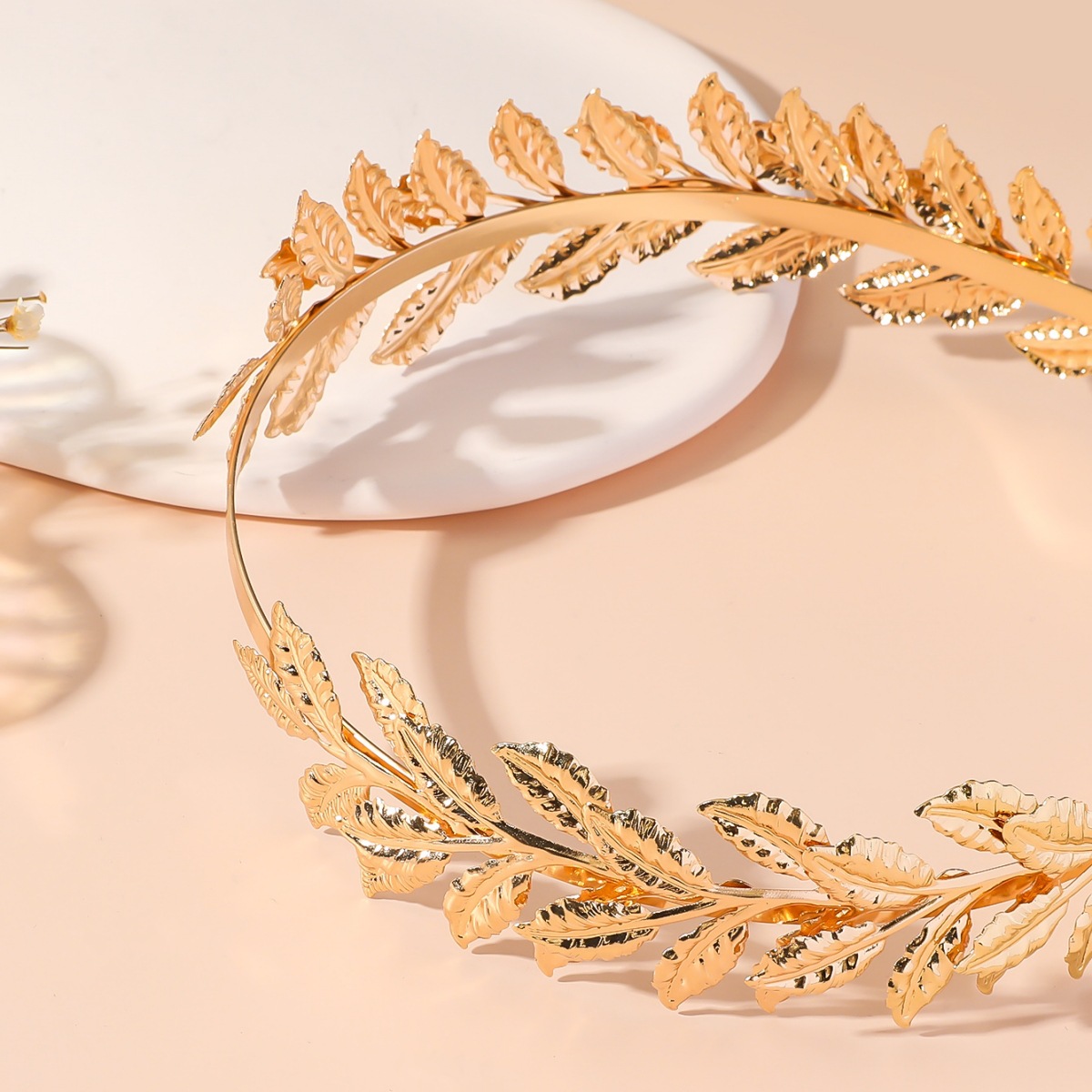 2024 comercio exterior nueva moda simple hoja de metal banda de cabello damas viajes de ocio calle banda de cabello al por mayor