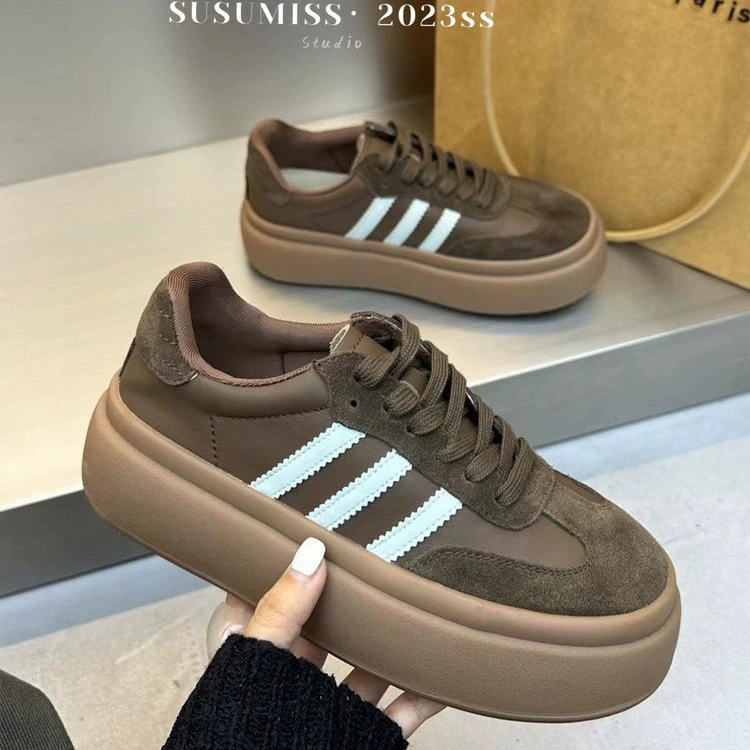 Мягкая подошва повседневная обувь Zi Due обувь женская американская ретро мелада маленькая черная обувь 2024 новая толстая подошва универсальная доска