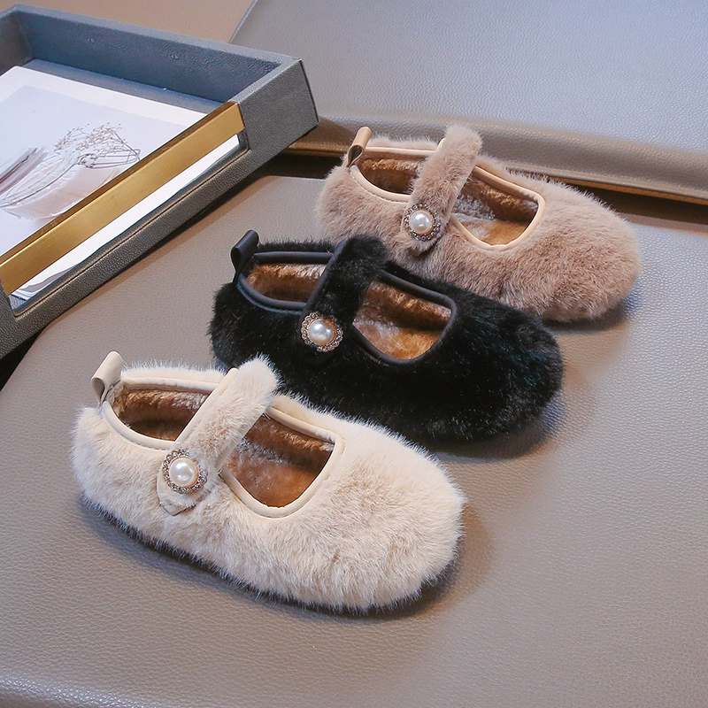 Хлопок для девочек сплошной цвет меха обувь 2024 осень и зима новая маленькая и средняя детская хлопковая обувь на мягкой подошве детская обувь из дикой фасоли
