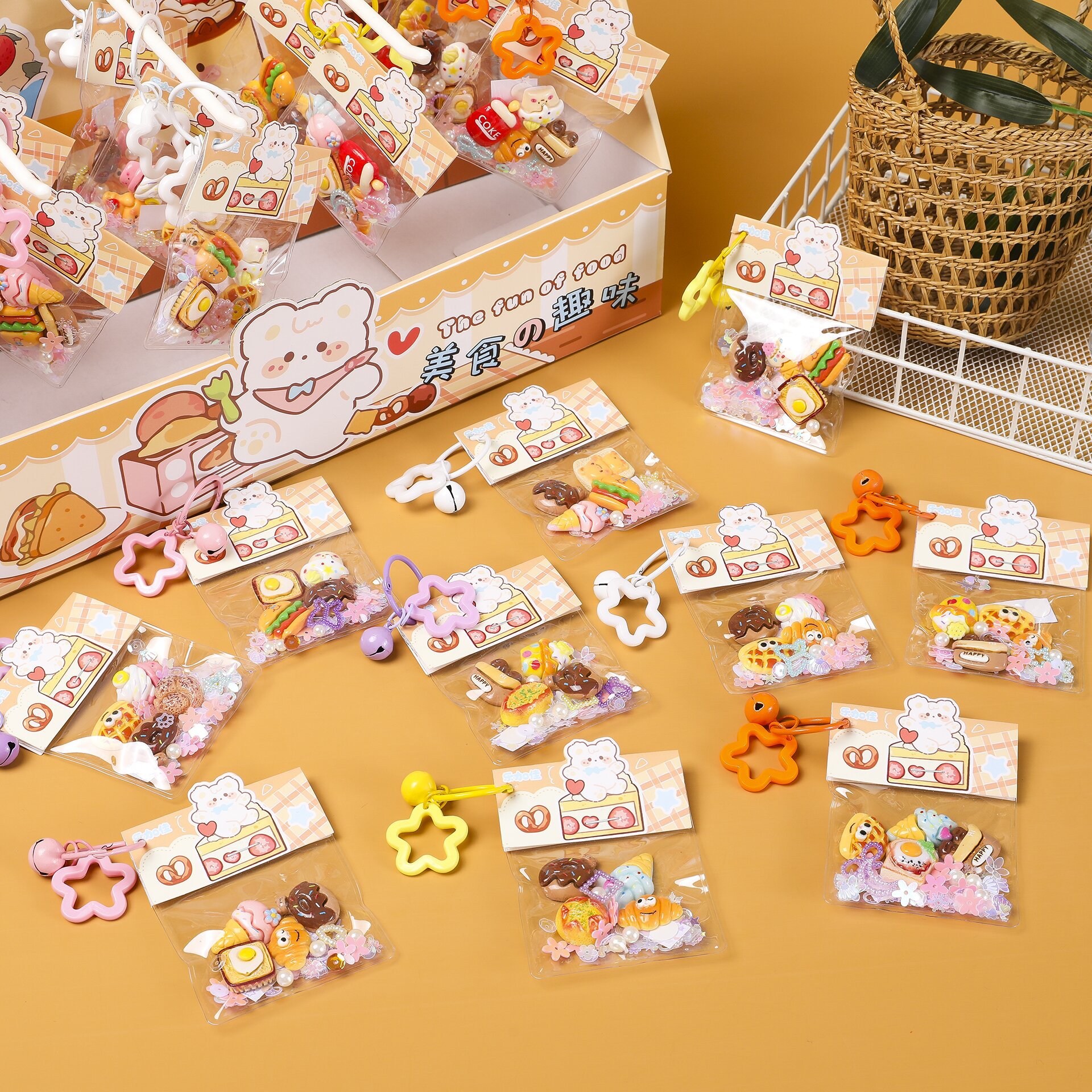 B Food Play Gourmet Colgante de la bolsa para caminar del bebé Colgante de la mochila escolar Colgante de simulación de comida y juego Juguete de resina en miniatura para estudiantes