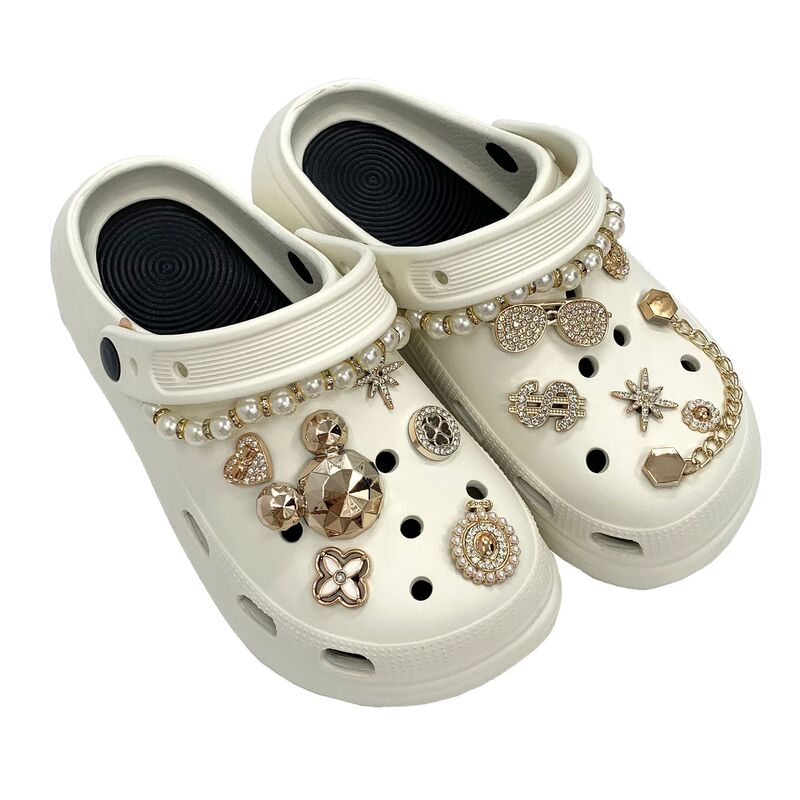 Cross-border Explosions Mickey Accessories suit Hole Shoes DIY Accessories Shoes Decorations Removable Shoe Flower Shoe Buckle