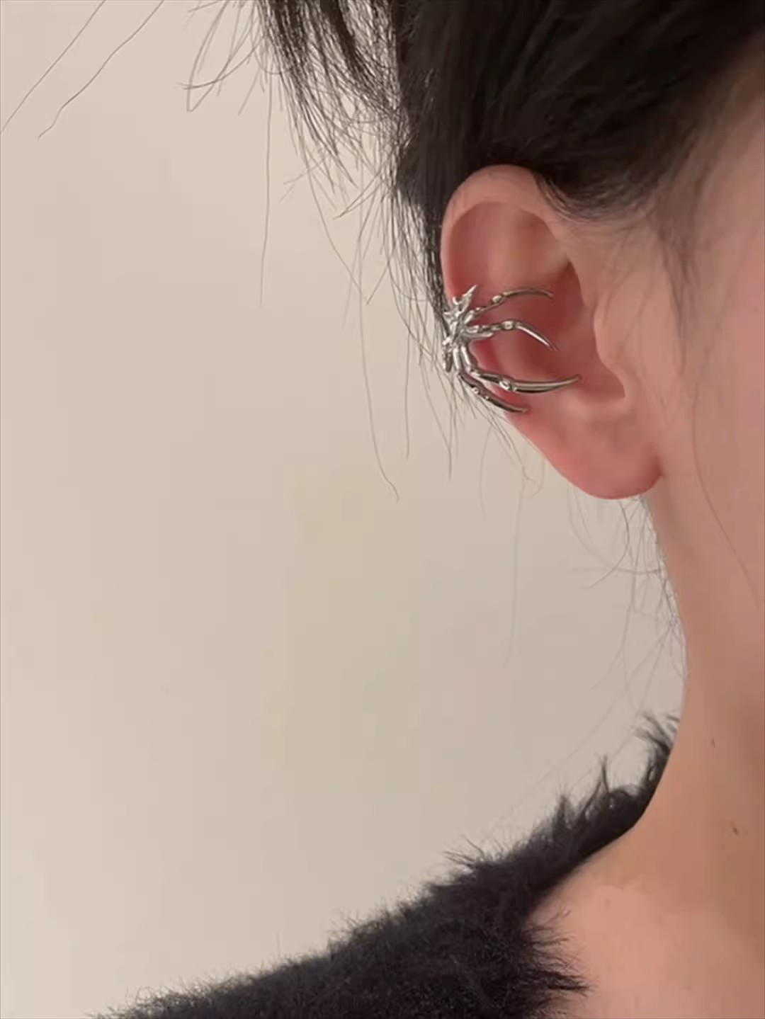 Alloy, Metal Material 1 Piece Hip-Hop Retro Spider Alloy Metal Women's Ear Cuffs