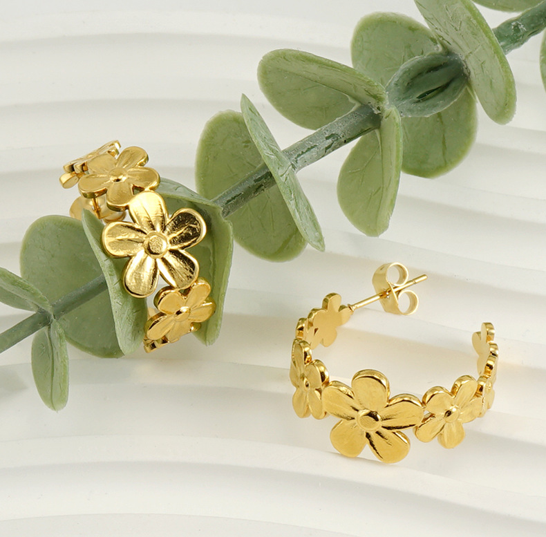 9g Weight PVD Coated Gold Plating Process 304 Stainless Steel Ear Needle Material 1 Pair Punk Flower Plating 304 Stainless Steel Titanium Steel 18K Gold Plated Stainless Steel Earrings