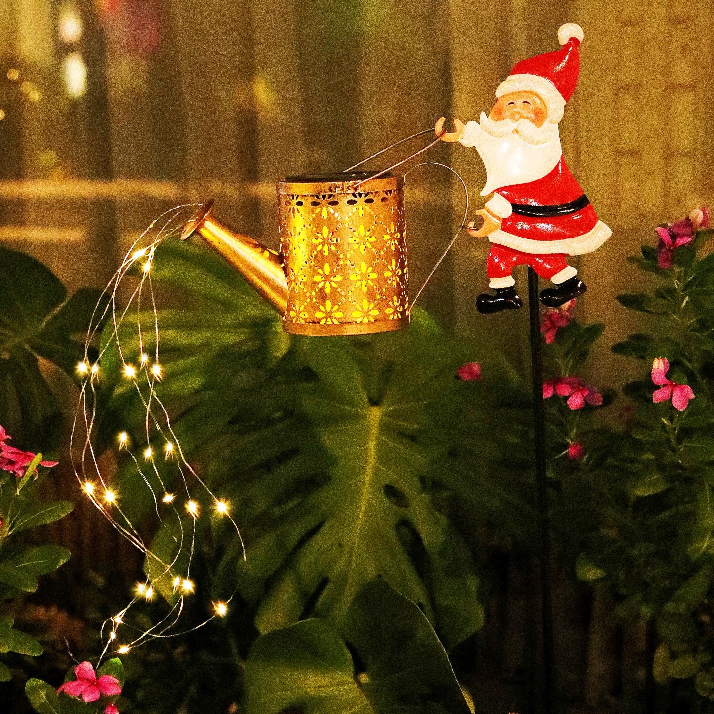 Transfronteriza solar Santa Claus lámpara de césped hierro forjado hueco diente al aire libre jardín decoración de escultura