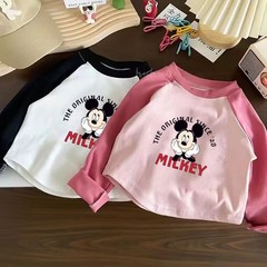 純綿漫画プリント春と秋の子供の長袖丸首tシャツの底のシャツの洋風の男女の赤ちゃんは上着をかぶせます。
