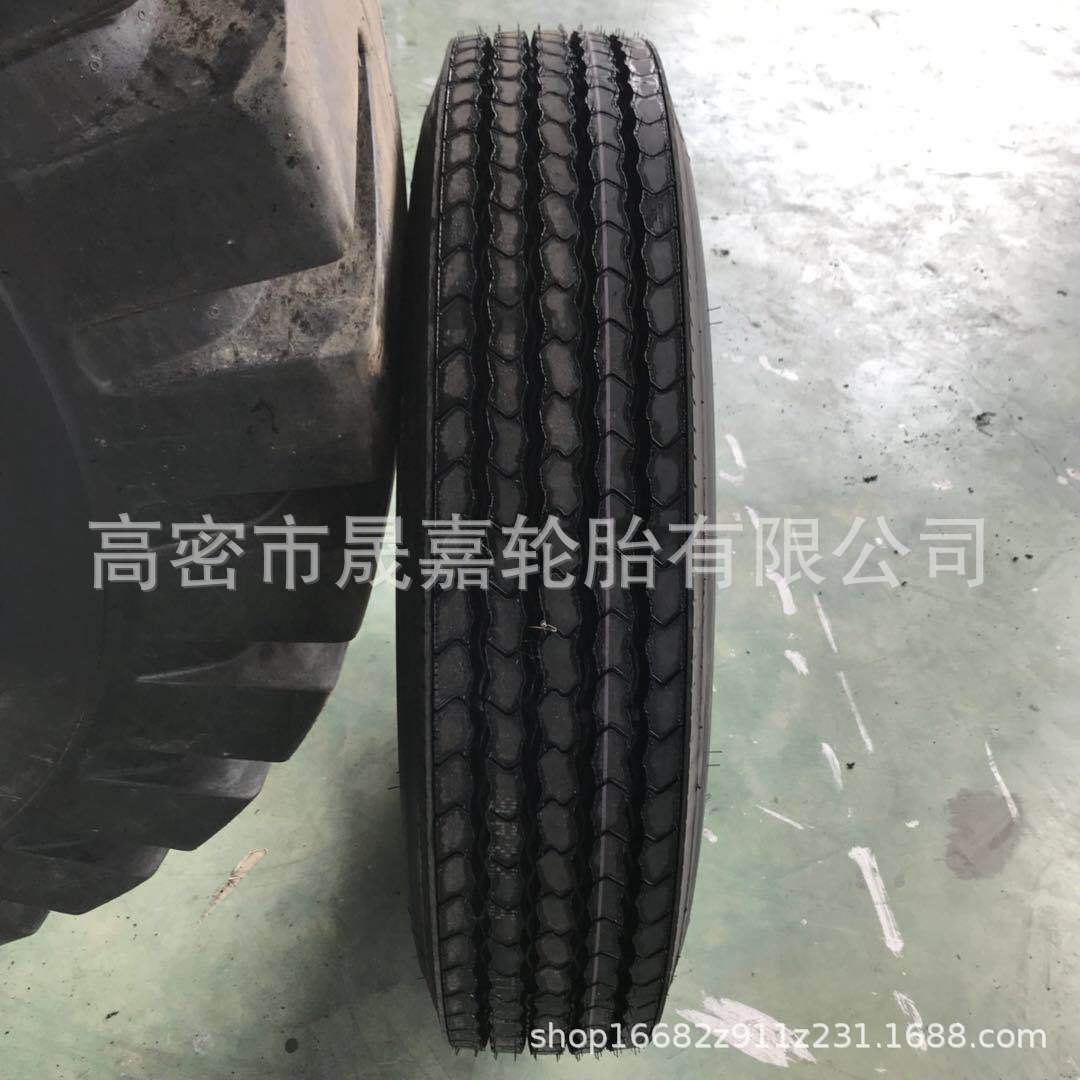 全钢丝货车轮胎11/12/13r22.5平板拖车轮胎10.00/11.00/12.00r20