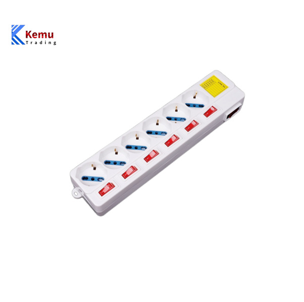 热销货源意大利标三叉转接头插板意大利标拖线板带过载开关751204