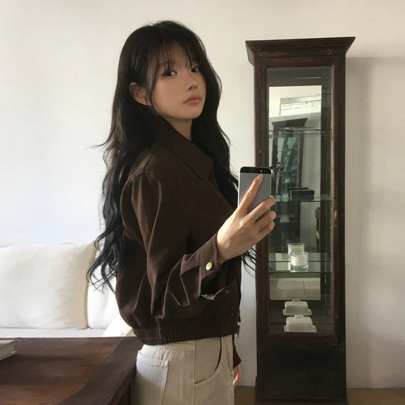 Modern retro short zip-up jacket, Korean designer women's clothing, stylish and casual Korean-style top Modern retro short zip-up jacket, Korean designer women's clothing, stylish and casual Korean-style top
