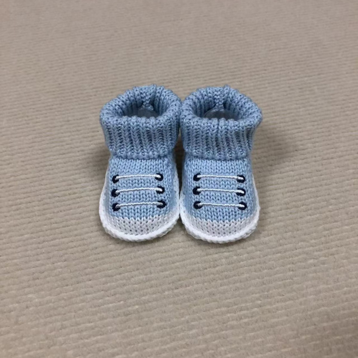 Baby Shoes and Socks, Newborn Floor Shoes, Flat-Soled Pre-Walking Shoes, Toddler Shoes, Soft-Soled Non-Slip Shoes for Infants and Children