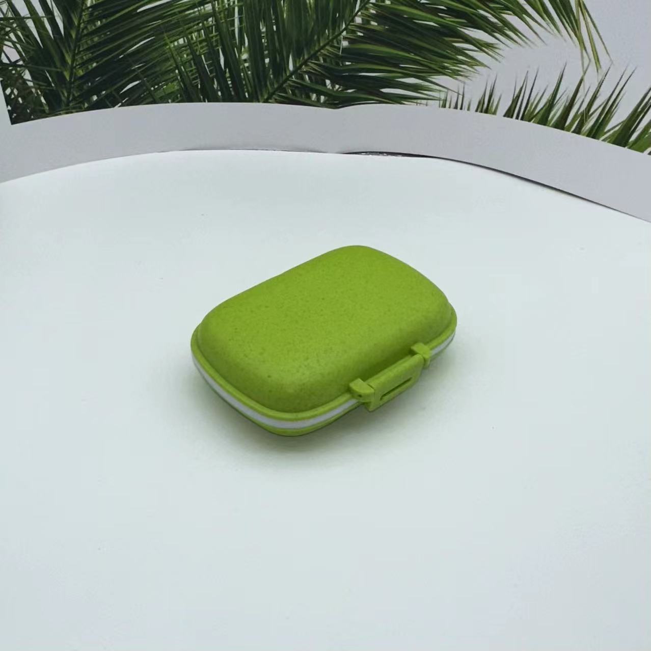 Amazon paja de trigo portátil 8-rejilla sellada caja de la píldora impermeable a prueba de humedad caja de almacenamiento de embalaje 7 días a la semana