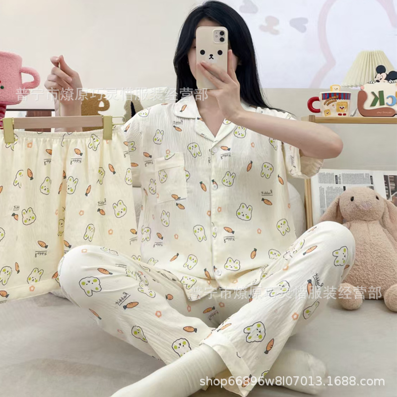 Pequeño pijama de corazón de melocotón para mujeres tres piezas de verano nubes de algodón se puede usar pantalones de manga corta para estudiantes de dibujos animados ropa para el hogar