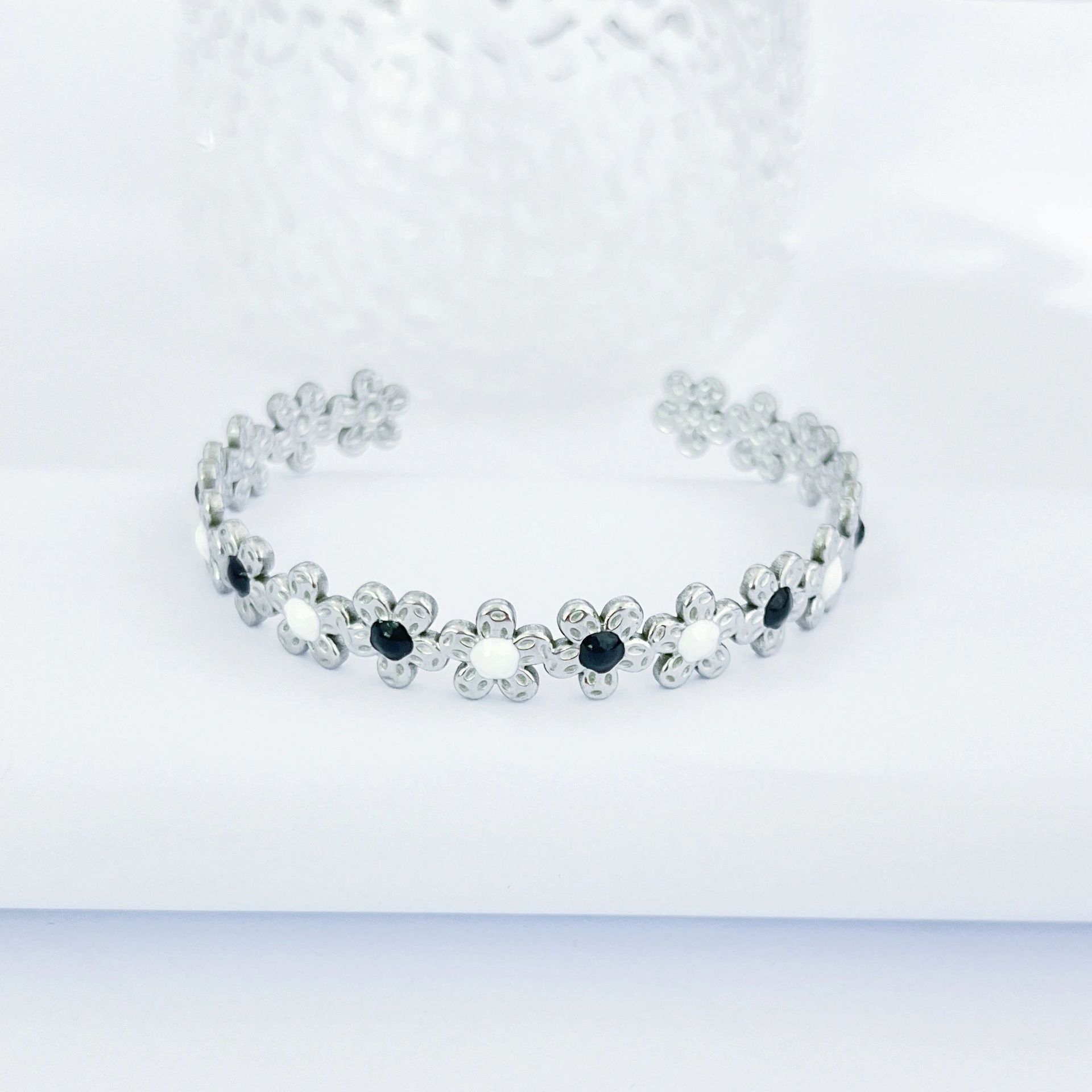 Pulsera de aceite de goteo de acero inoxidable clásico, joyería de todo fósforo para mujer, apertura de acero de titanio de alto valor, joyería no decolora al por mayor