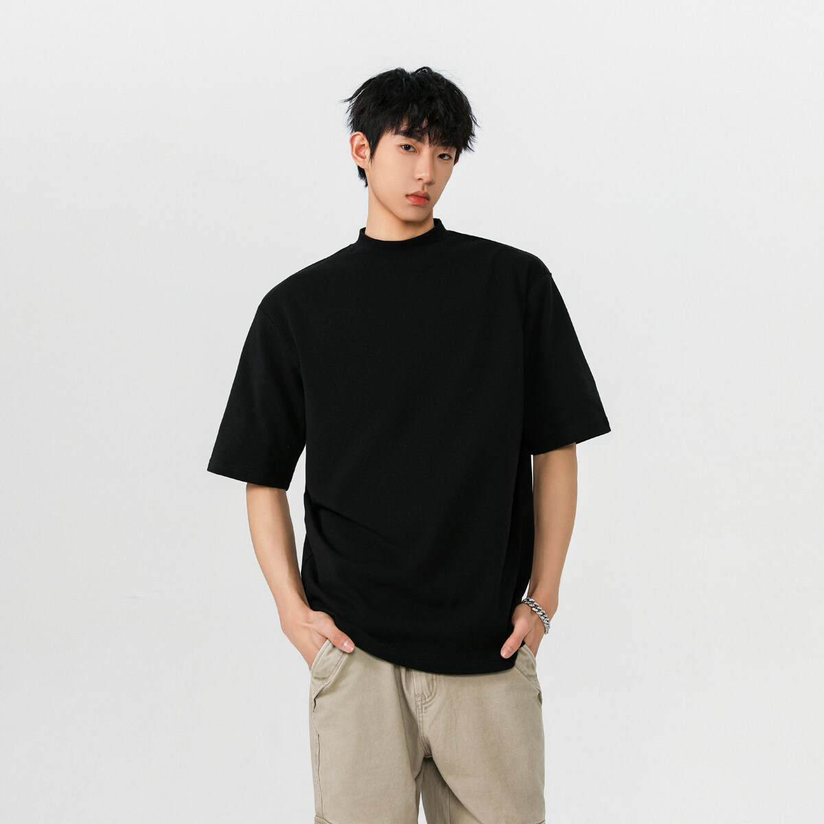 검은색