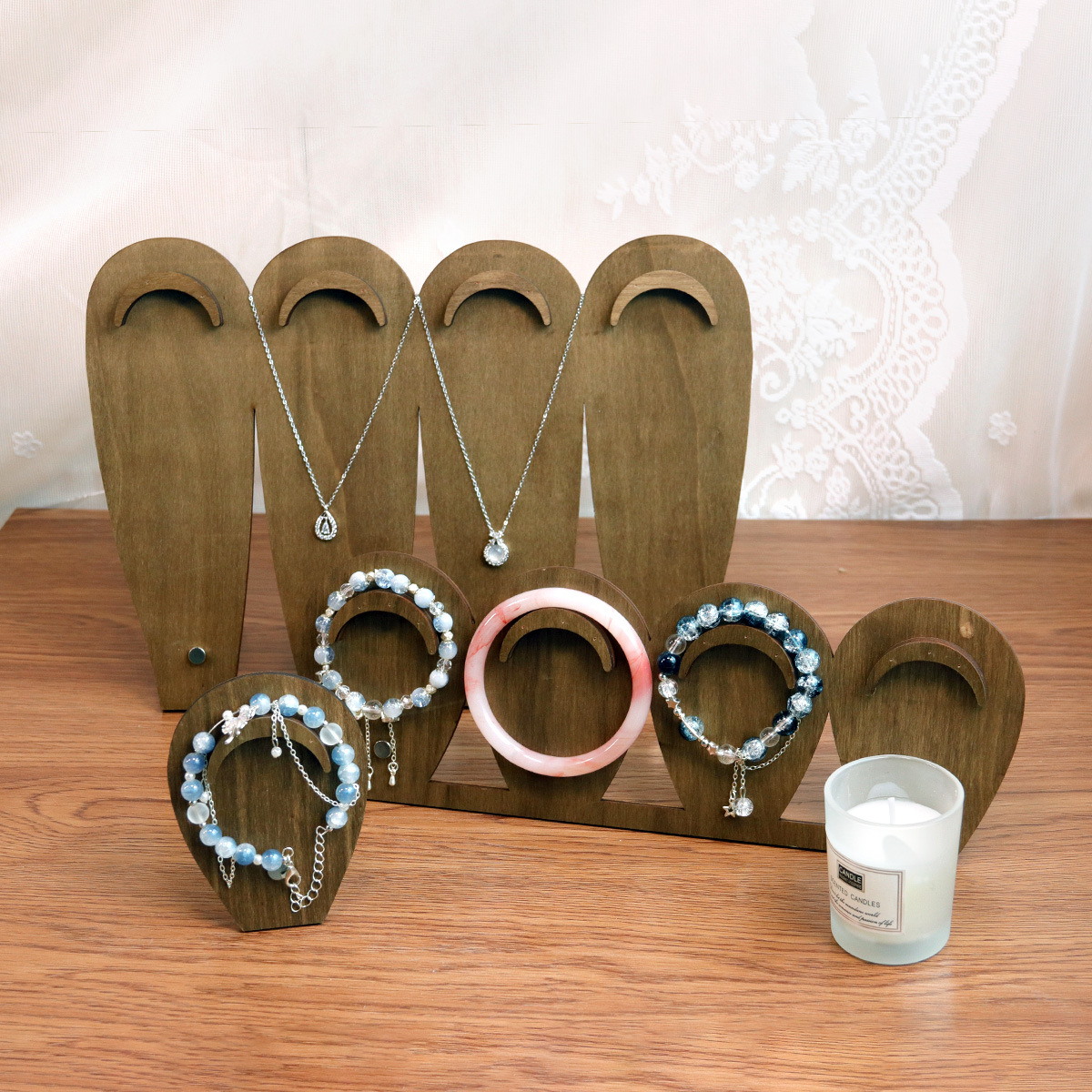 ʵľ����չʾ�ܸ��ŷ���Ʒ���мܶ��������鱦������Ӱ���������