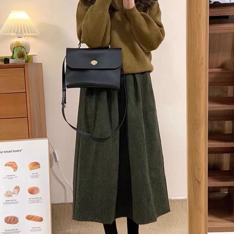 Demi-season warm Japanese green long retro corduroy skirt