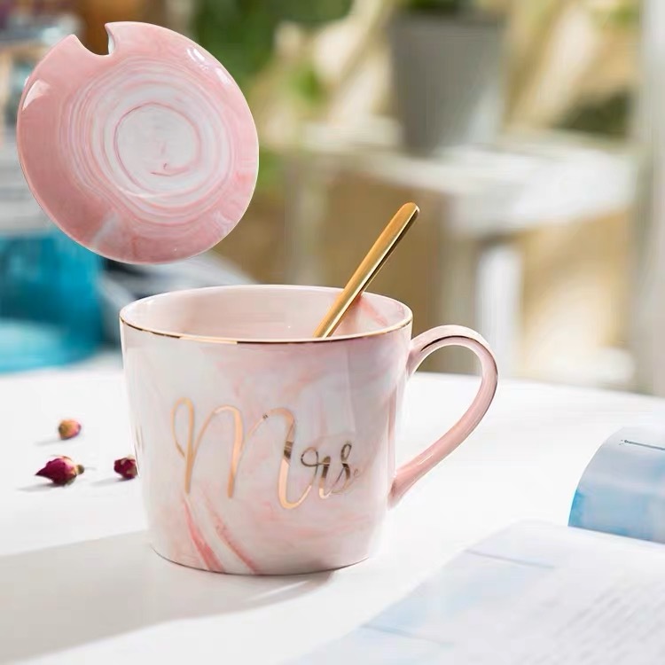 Taza de pareja de Amazon transfronterizo con regalo de mano simple apertura de mármol pequeño regalo Taza de cerámica logotipo impreso