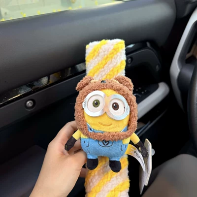 Cute Minion Car Seat: Seat belt shoulder pad
